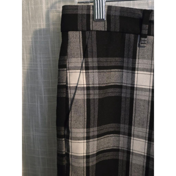 Women's Gap Tailored Crop Pants Size 6R Black and White Plaid - Picture 4 of 8